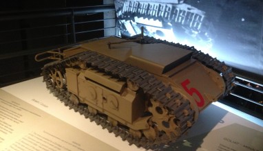 Czołg Mina Goliath w Muzeum Powstania Warszawskiego